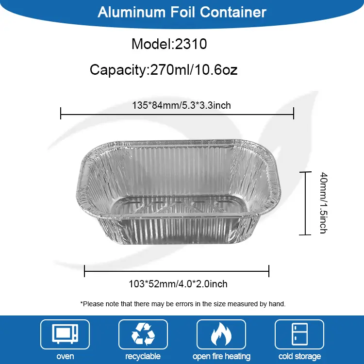 Ruudukas õhu praepann, mis toitlustab hõbedase alumiiniumfooliumi anumaid