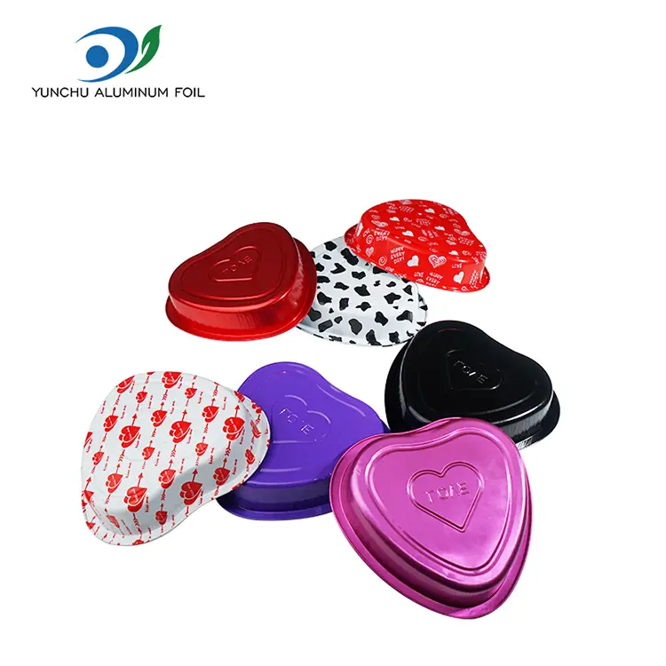 Südamekujuline saia küpsetamine sile seina alumiiniumfooliumi anumad