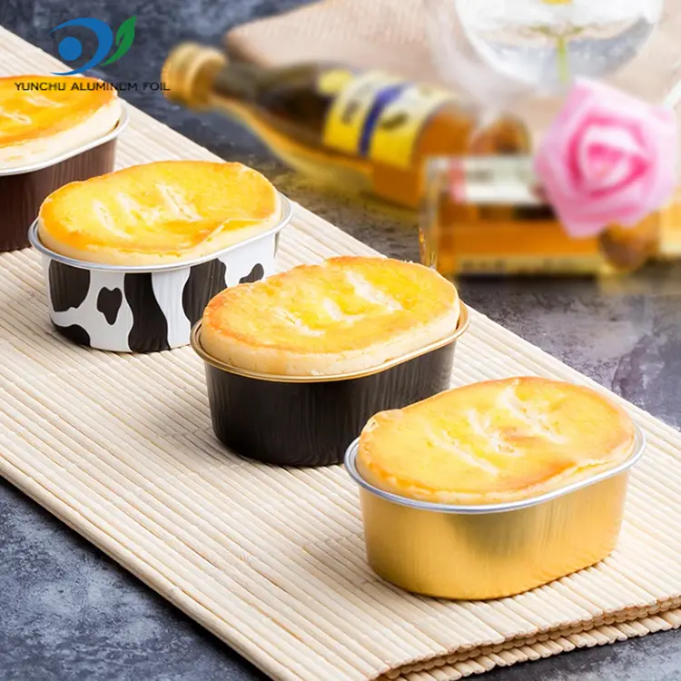 Ovaalsed heledaseinalised alumiiniumfooliumist anumad